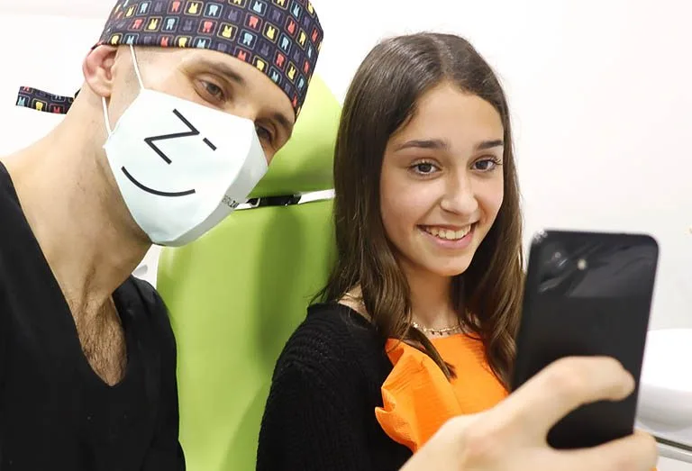 redes sociales para clínica dental