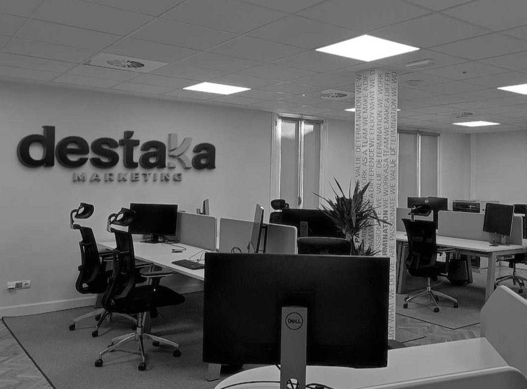 Ofocina de Destaka. Agencia marketing digital